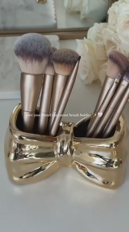 Elegant Bow Shaped Organizer for Makeup Accessories